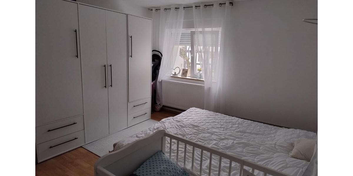 Etagenwohnung Hallenberg - 4 Zimmer, 72 m&sup2;, 600&euro; | Angebot:24480086