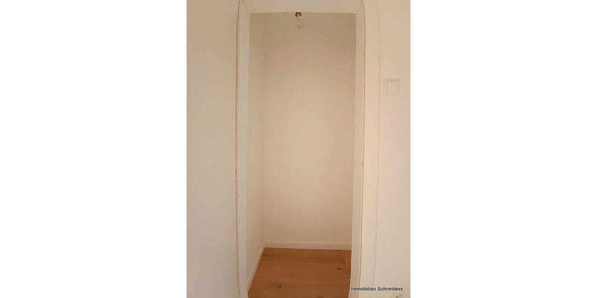 Etagenwohnung Duisburg Untermeiderich - 2 Zimmer, 61 m&sup2;, 500&euro; | Angebot:26723246