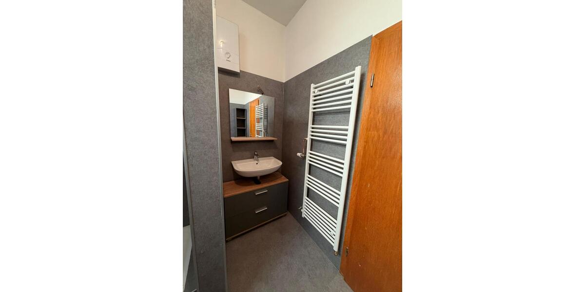 Etagenwohnung Köln Kalk - 4 Zimmer, 8 m&sup2;, 490&euro; | Angebot:26241625