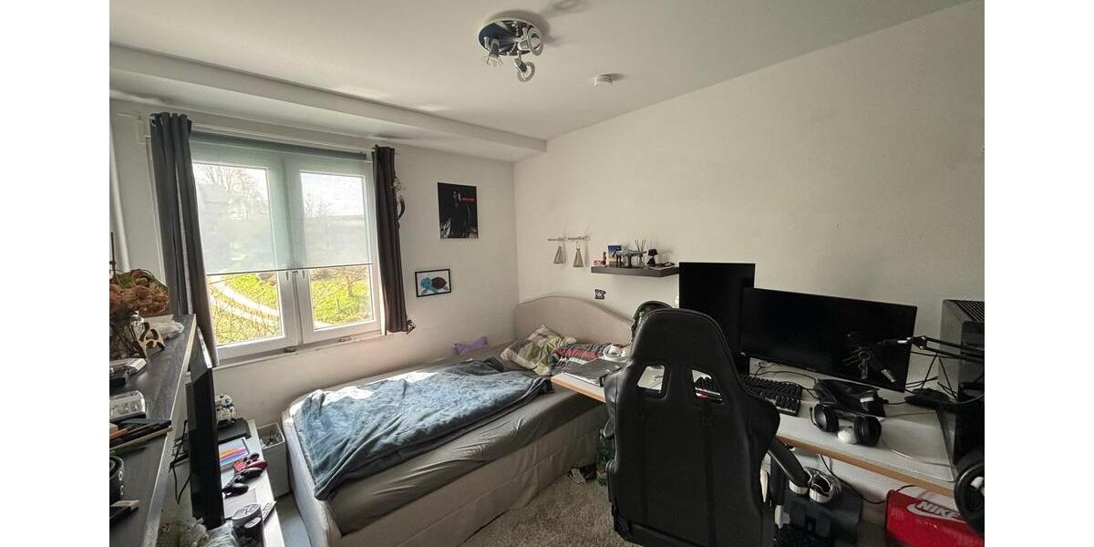 Dachgeschoßwohnung Augustusburg - 4 Zimmer, 109 m&sup2;, 875&euro; | Angebot:26194593