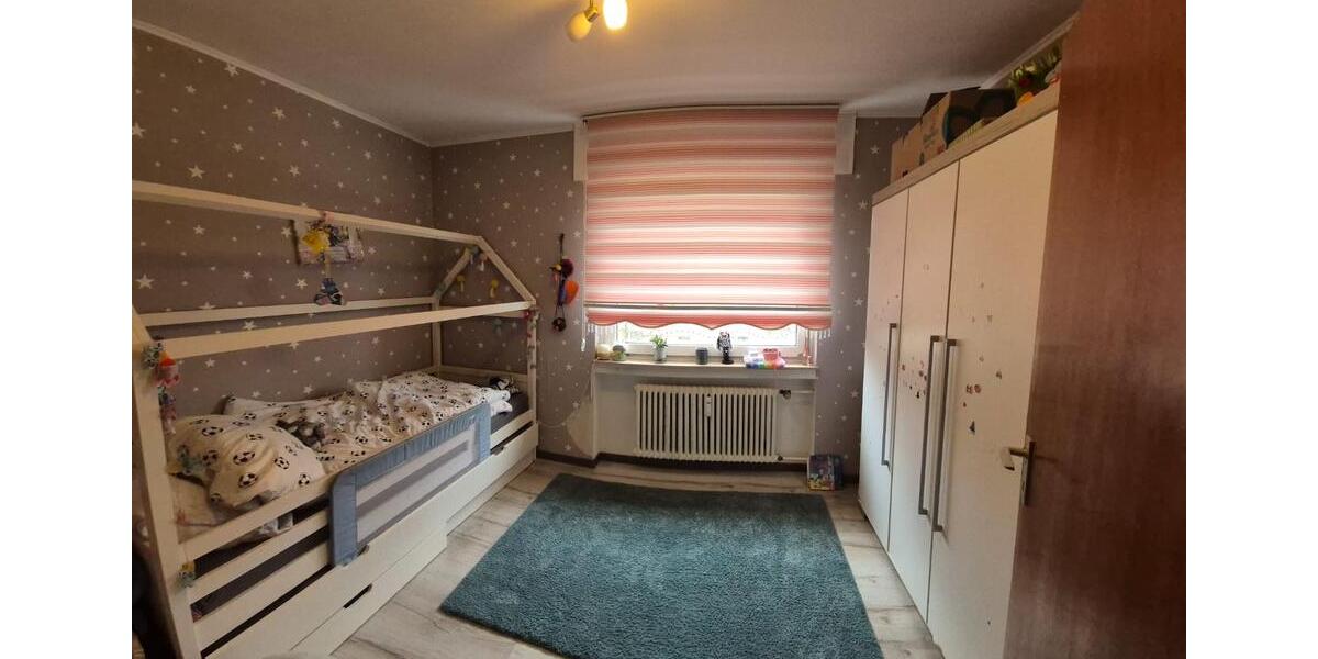 Etagenwohnung Bedburg - 3 Zimmer, 82 m&sup2;, 850&euro; | Angebot:26001668