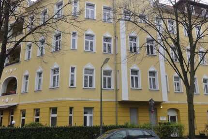 Wohnung zum Mieten in Berlin 1.358 € 96.94 m² 3 zimmer