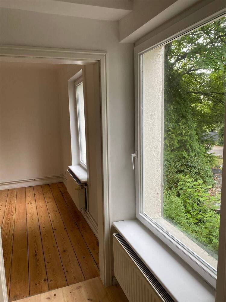 Tolle, Lichtdurchflutete 3 Zimmer Wohnung über 2 Ebenen und großer Terrasse. Erstbezug nach Sanierung!