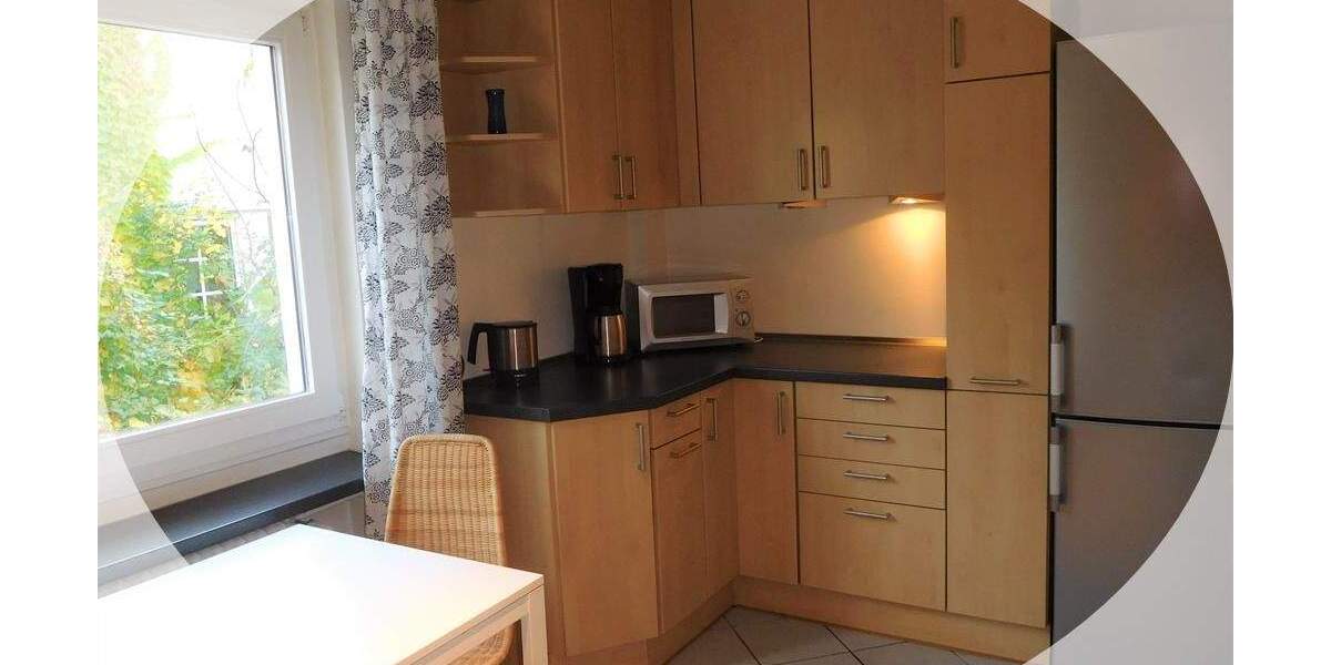 Etagenwohnung Wiesbaden Biebrich - 2 Zimmer, 90 m&sup2;, 1.400&euro; | Angebot:24386483