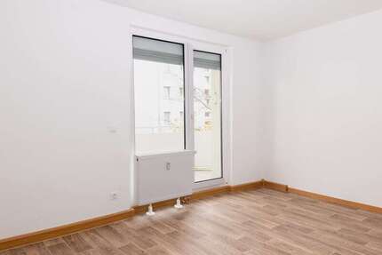 Wohnung Weissenfels Uichteritz - 3 Zimmer, 59 m&sup2;, 379&euro; | Angebot:26114172