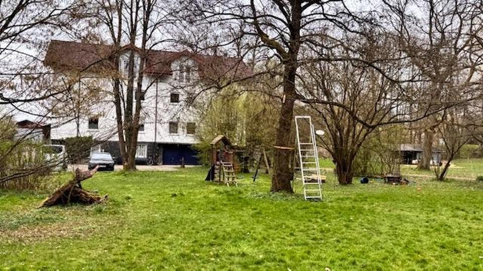 Etagenwohnung Allendorf (Lumda) - 7 Zimmer, 185 m&sup2;, 1.300&euro; | Angebot:26396957