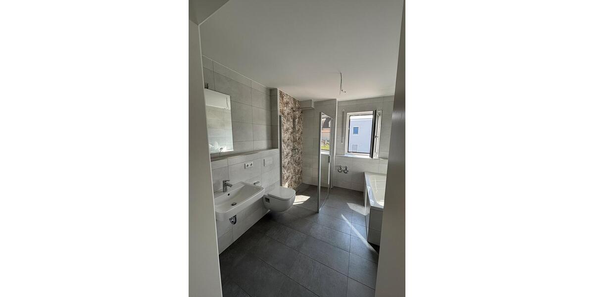 Etagenwohnung Nabburg - 3 Zimmer, 92 m&sup2;, 1.065&euro; | Angebot:26531539