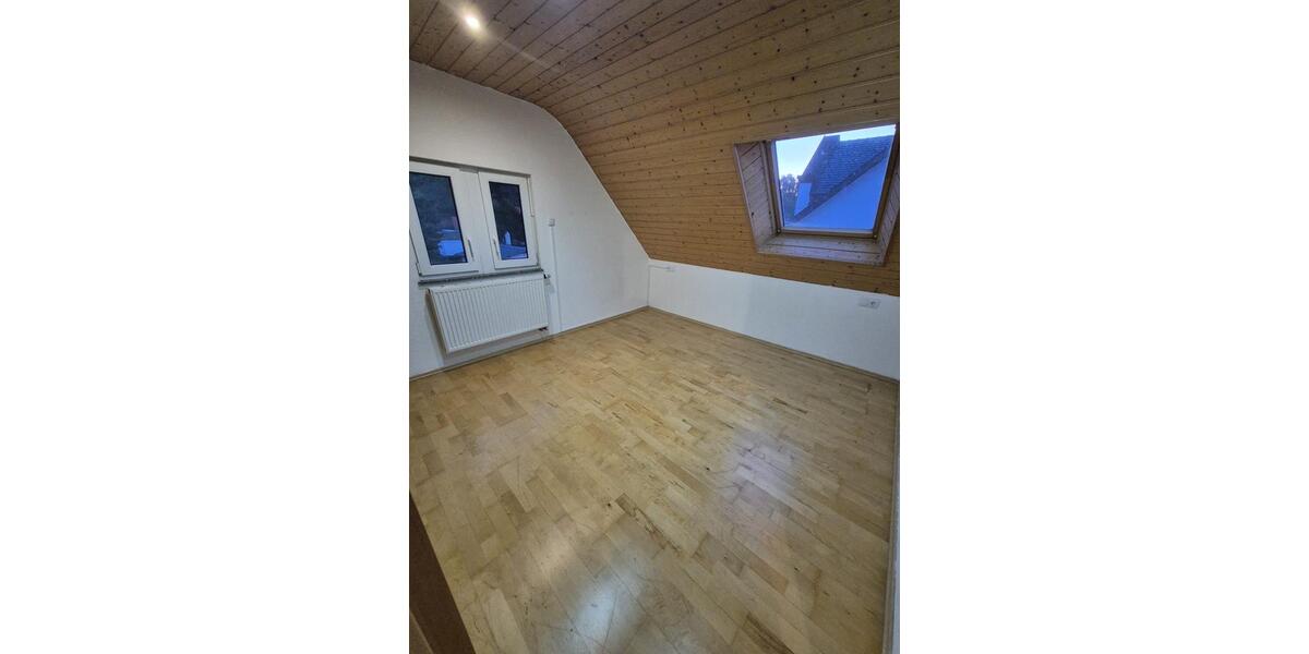 Dachgeschoßwohnung Inzigkofen - 4 Zimmer, 80 m&sup2;, 900&euro; | Angebot:26546742