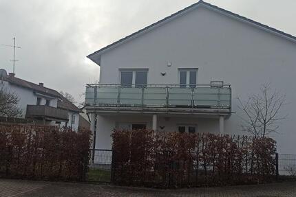 Schöne Zwei-Zimmer-Erdgeschoss-Wohnung in ruhiger Lage 2 zimmer