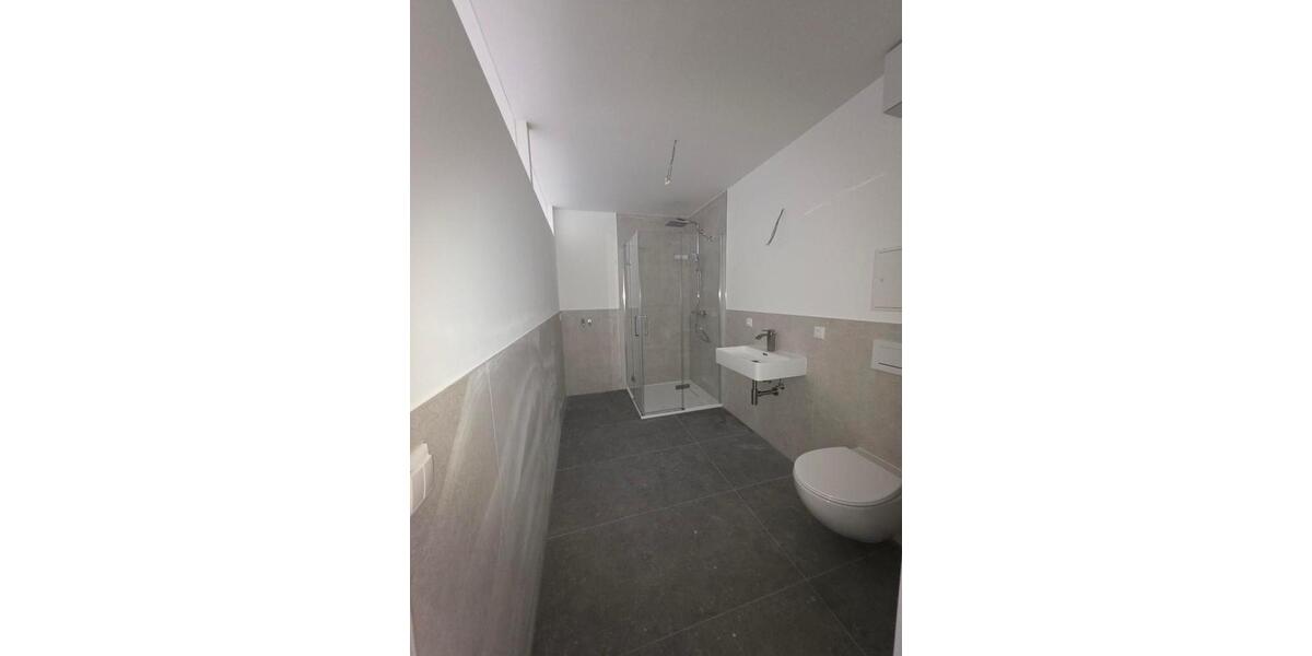 Etagenwohnung Elgersburg - 2 Zimmer, 61 m&sup2;, 635&euro; | Angebot:24816439