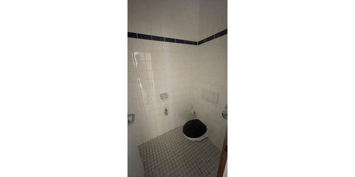 Gewerbeobjekt Schwerin Schelfstadt - 1 Zimmer, 73 m&sup2;, 600&euro; | Angebot:25779377