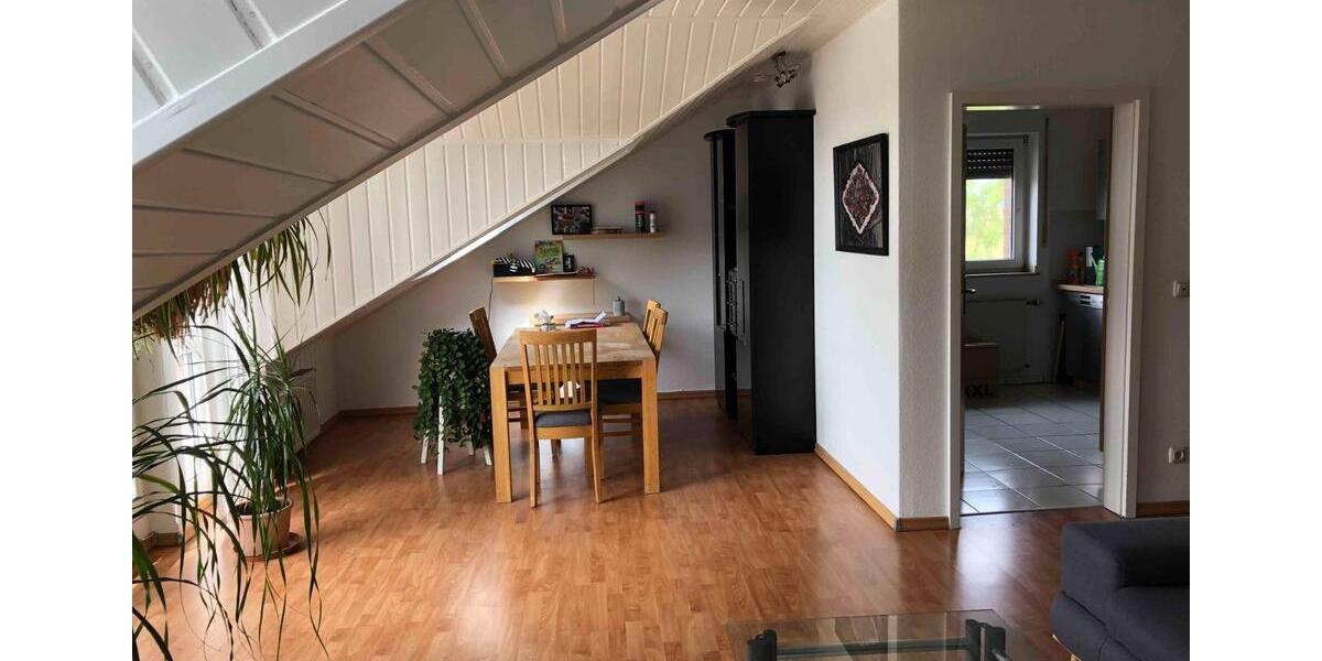 Dachgeschoßwohnung Düren Rölsdorf - 2.5 Zimmer, 90 m&sup2;, 720&euro; | Angebot:25252432
