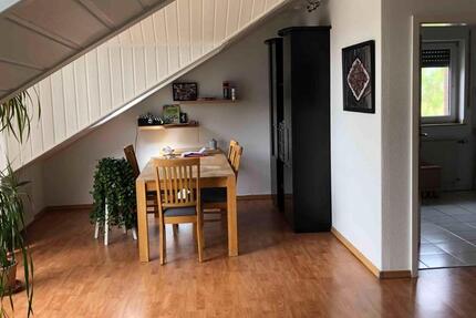 Wohnung Düren Rölsdorf - 2.5 Zimmer, 90 m&sup2;, 720&euro; | Angebot:25252432
