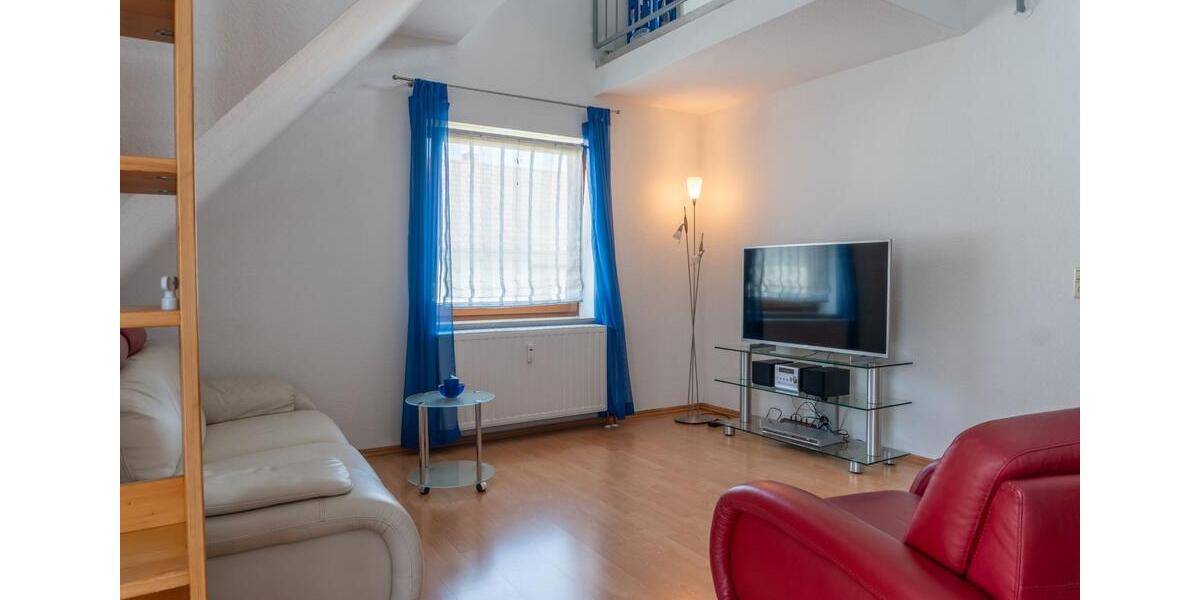 3-Zimmer-Maisonette-Wohnung mit TV, Wlan, Küche mit Essplatz, Galerie, BadWc, Waschmaschine, Parkplatz und Balkon 3 zimmer