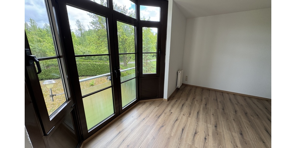 Kleine 1 Raum Wohnung mit Schlafnische und Aufzug in Gera - Etagenwohnung Gera Bieblach-Ost | Angebot:26714339