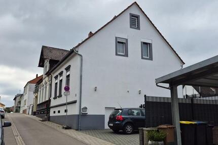 Renovierte Doppelhaushälfte mit viel Platz in 67659 Morlautern zimmer
