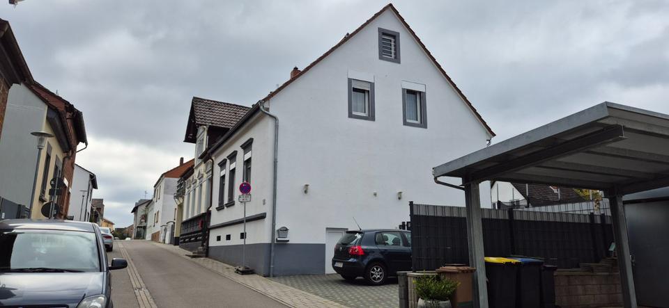 Renovierte Doppelhaushälfte mit viel Platz in 67659 Morlautern zimmer