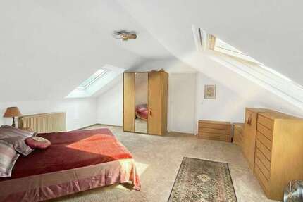 Wohnung Höringen - 4 Zimmer, 200 m&sup2;, 1.300&euro; | Angebot:26446522