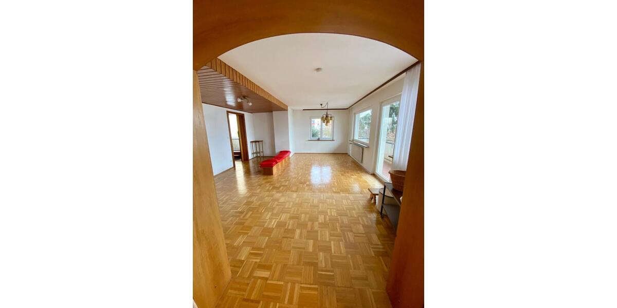 Erdgeschoßwohnung Villingen-Schwenningen Schwenningen - 5 Zimmer, 104 m&sup2;, 1.150&euro; | Angebot:24466387