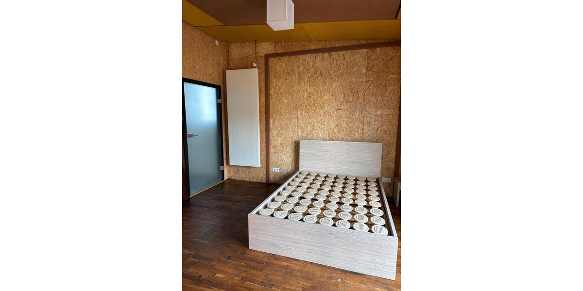 Außergewöhnliche Wohnung, barrierefrei,zu vermieten, vollmöbliert 2 zimmer