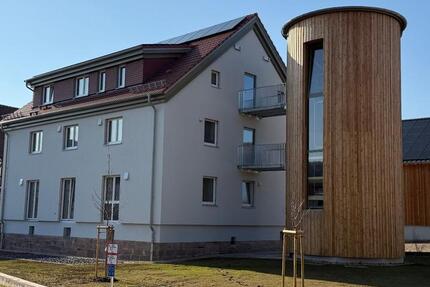 Wohnung Spangenberg - 3 Zimmer, 80 m&sup2;, 870&euro; | Angebot:25806099