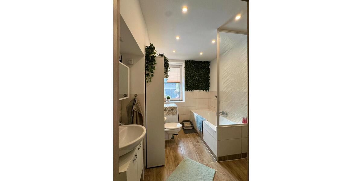 Erdgeschoßwohnung Lauter-Bernsbach Bernsbach - 2 Zimmer, 53 m&sup2;, 280&euro; | Angebot:25901699