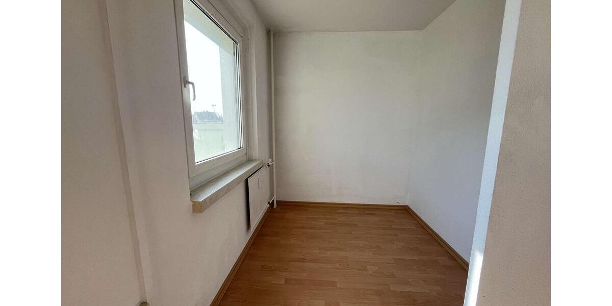 Erdgeschoßwohnung Hainichen - 1 Zimmer, 34 m&sup2;, 200&euro; | Angebot:26086388