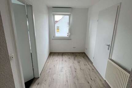 Wohnung Mannheim Sandhofen - 3 Zimmer, 95 m&sup2;, 950&euro; | Angebot:26459180