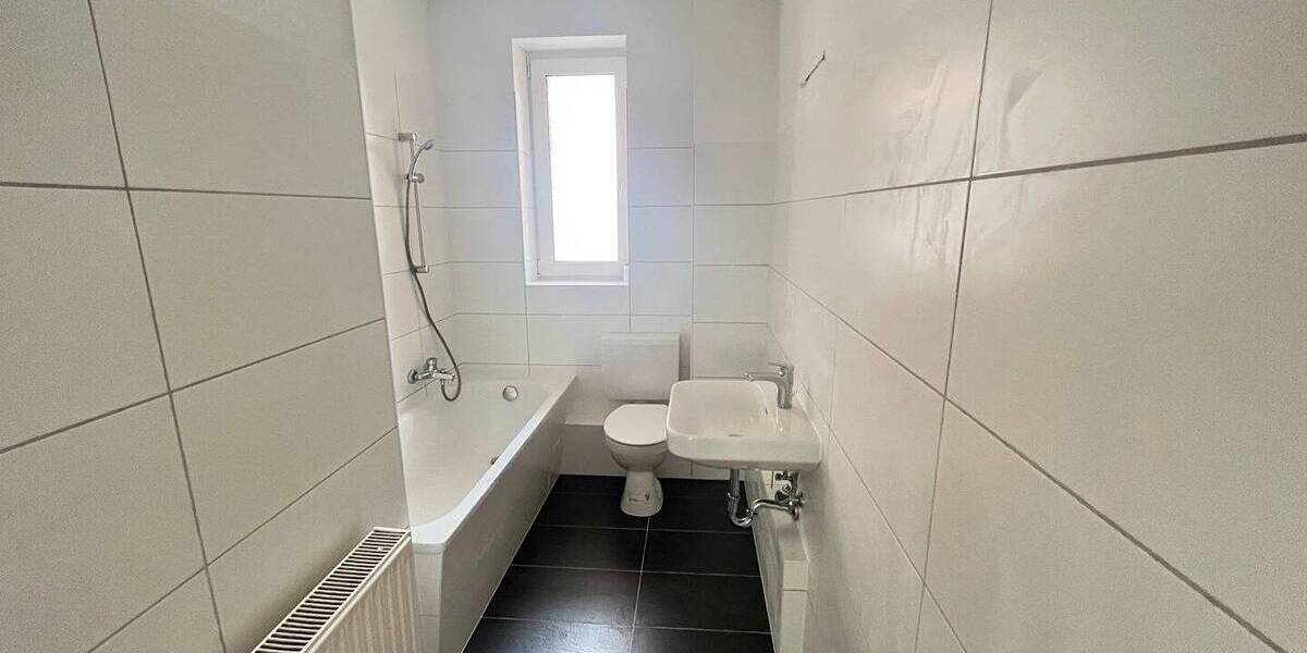Etagenwohnung Zwickau Pölbitz - 3 Zimmer, 70 m&sup2;, 400&euro; | Angebot:26826635