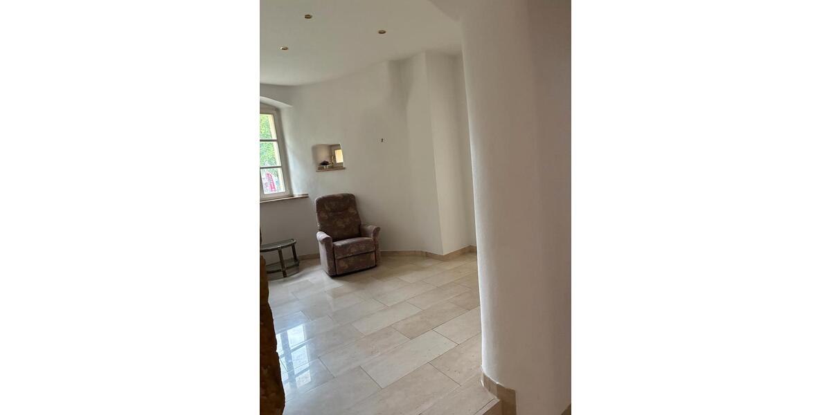 Etagenwohnung Amberg - 2 Zimmer, 100 m&sup2;, 950&euro; | Angebot:26644971