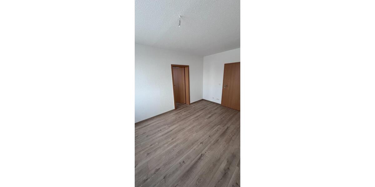 Erdgeschoßwohnung Schleiz - 3.5 Zimmer, 73 m&sup2;, 540&euro; | Angebot:24382729