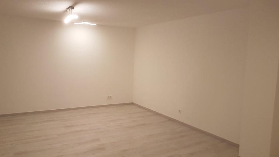 Erdgeschoßwohnung Leingarten - 3 Zimmer, 90 m&sup2;, 1.150&euro; | Angebot:24651594