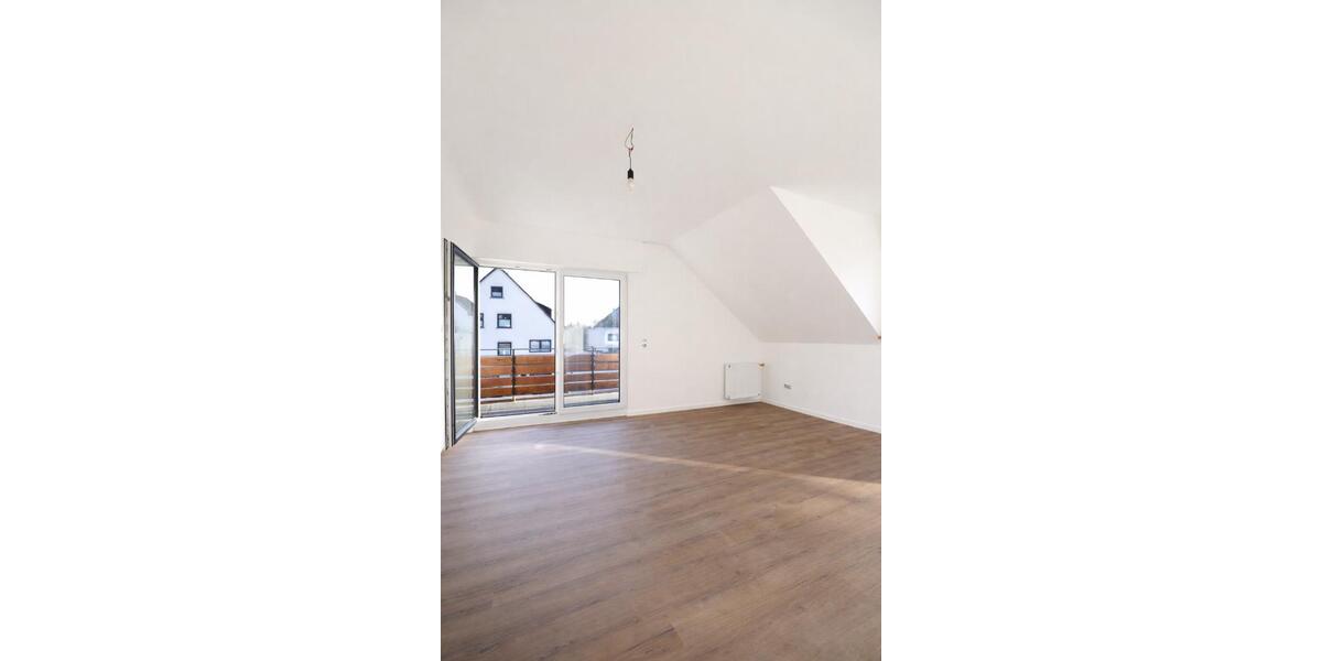 Dachgeschoßwohnung Föhren - 3 Zimmer, 83 m&sup2;, 900&euro; | Angebot:25445876