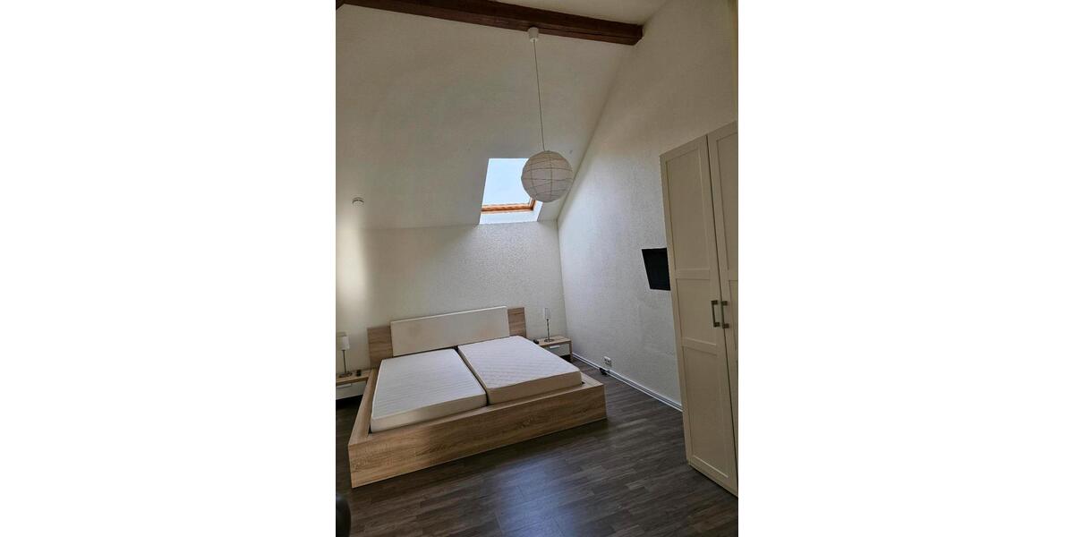 Dachgeschoßwohnung Mommenheim - 2.5 Zimmer, 85 m&sup2;, 850&euro; | Angebot:24560513