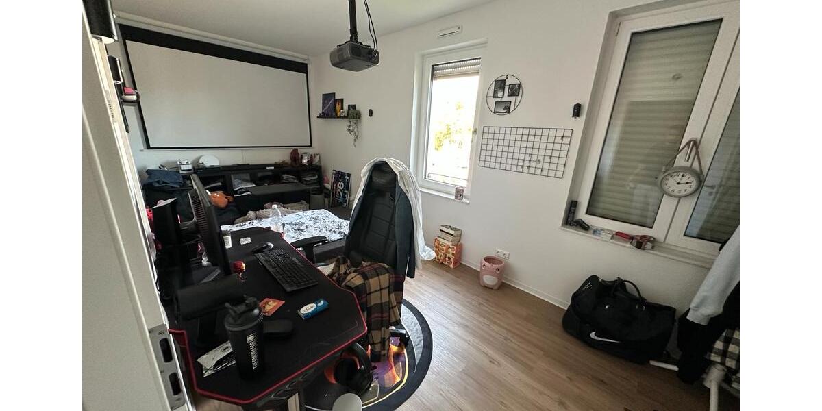 Etagenwohnung Mannheim Käfertal - 3 Zimmer, 100 m&sup2;, 1.702&euro; | Angebot:26535907