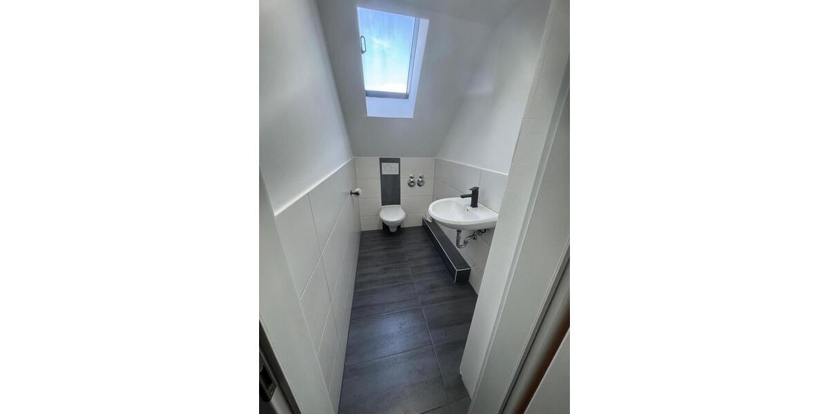 Dachgeschoßwohnung Germersheim - 1 Zimmer, 45 m&sup2;, 600&euro; | Angebot:26163145