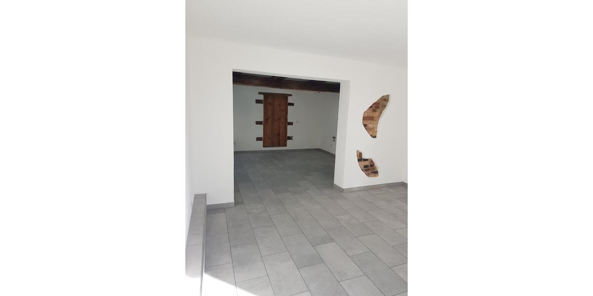 Etagenwohnung Schnaittach - 5.5 Zimmer, 152 m&sup2;, 1.400&euro; | Angebot:24639017