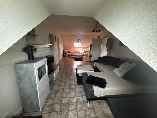 Etagenwohnung Solingen Mitte - 3 Zimmer, 70 m&sup2;, 360&euro; | Angebot:26879395