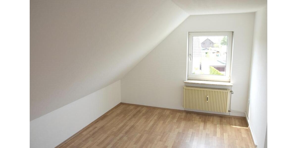 Dachgeschoßwohnung Niestetal - 2 Zimmer, 39 m&sup2;, 400&euro; | Angebot:26413102