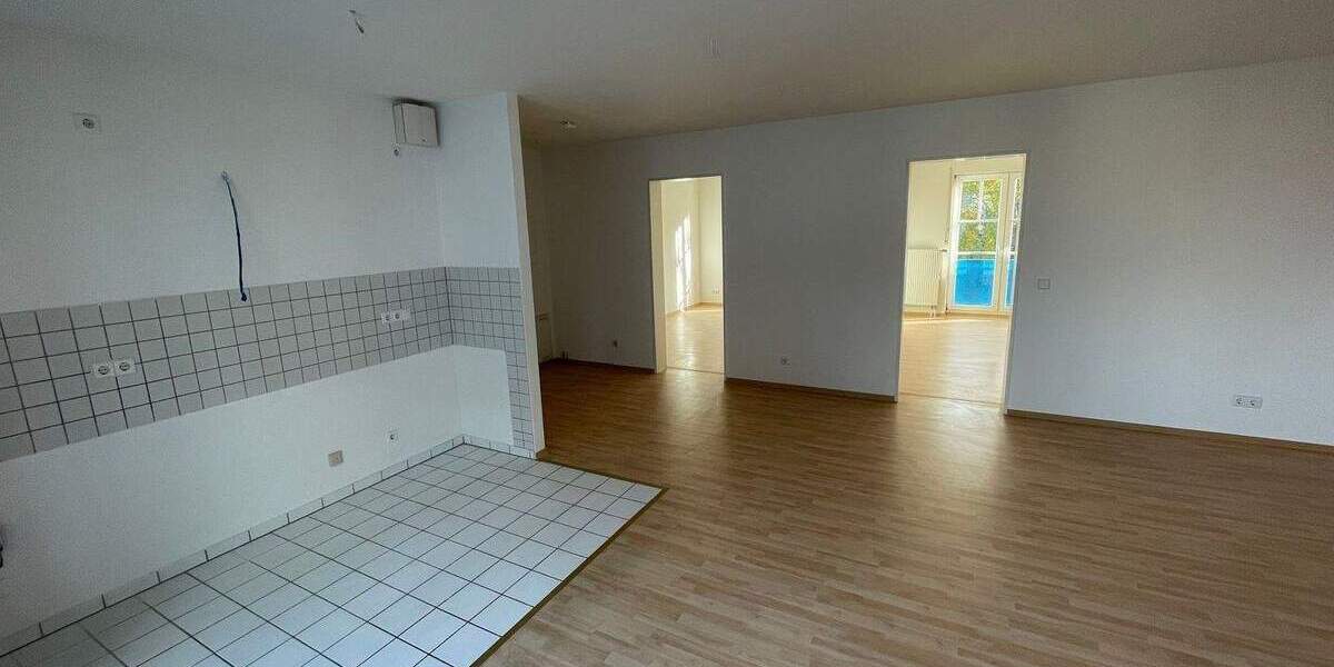 Terrassenwohnung Gotha - 3 Zimmer, 73 m&sup2;, 550&euro; | Angebot:25780361