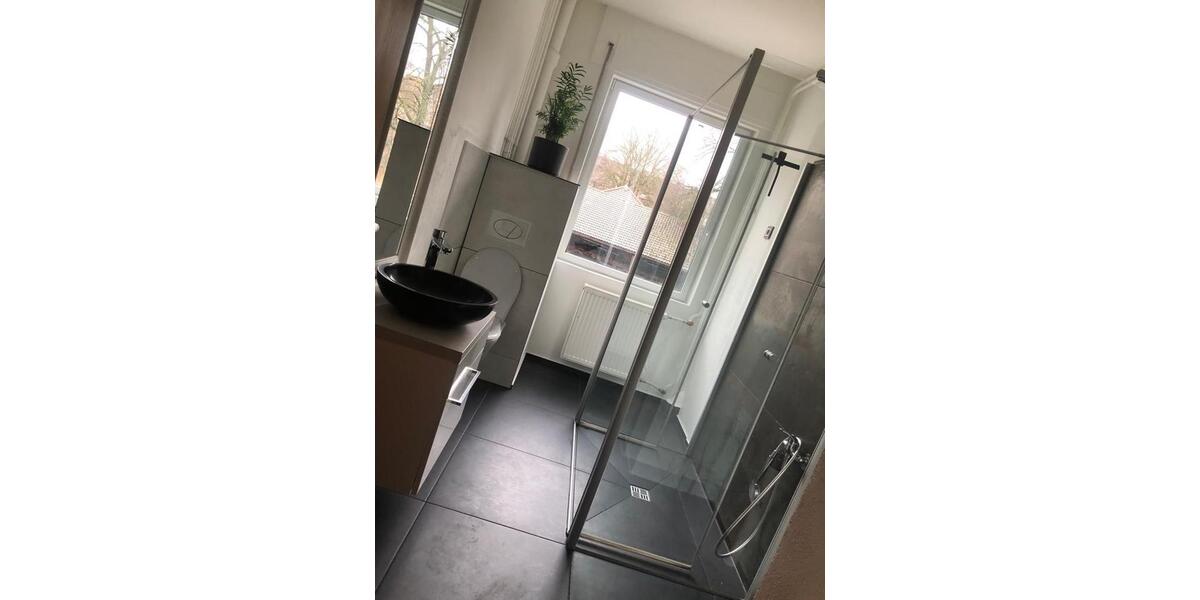 Wohnen auf Zeit Ulm Donautal - 14 Zimmer, 250 m&sup2;, 15&euro; | Angebot:25962673