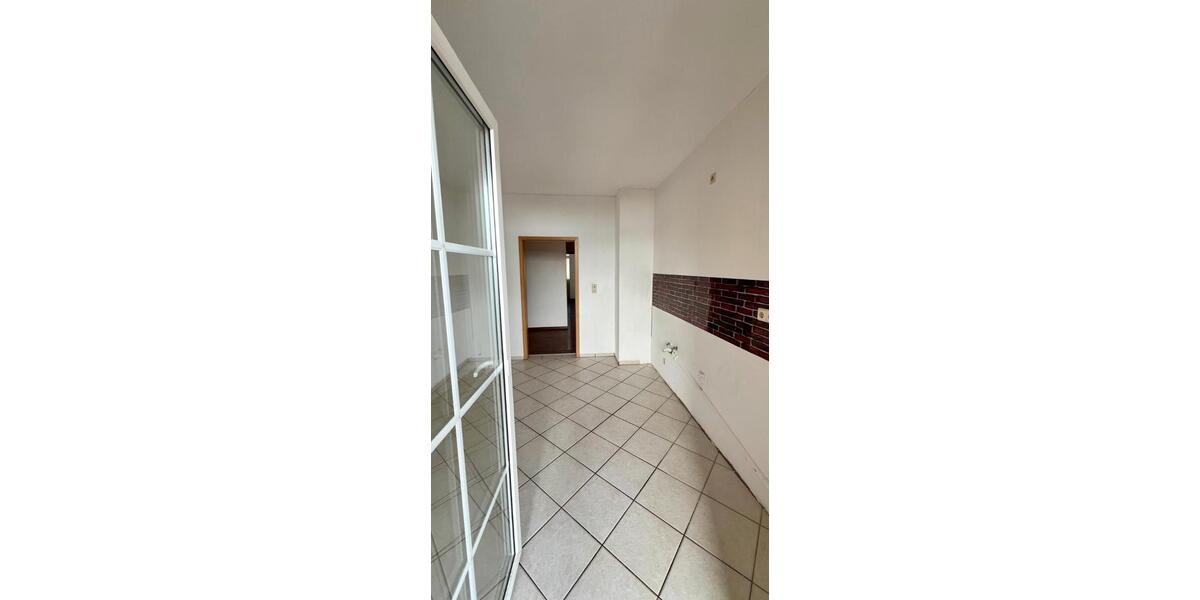 Etagenwohnung Hohenstein-Ernstthal Ernstthal - 2 Zimmer, 65 m&sup2;, 310&euro; | Angebot:26122953