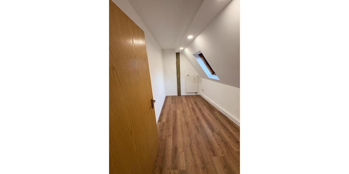 Maisonettenwohnung Gochsheim - 4 Zimmer, 101 m&sup2;, 1.100&euro; | Angebot:26170782