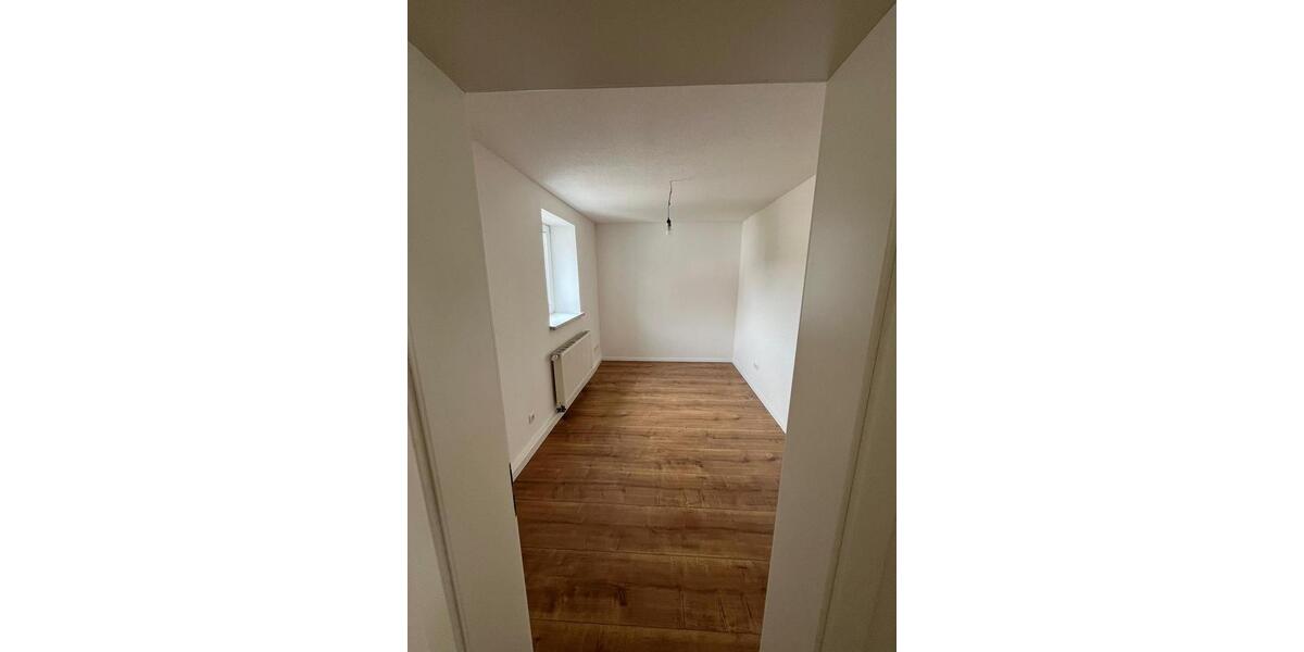 Dachgeschoßwohnung Waldsassen - 4 Zimmer, 112 m&sup2;, 784&euro; | Angebot:24463660