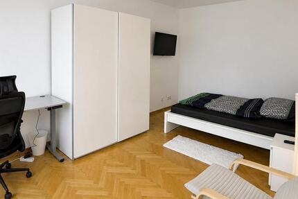 Wohnen auf Zeit Leinfelden-Echterdingen Echterdingen - 6 Zimmer, 17 m&sup2;, 590&euro; | Angebot:26199627
