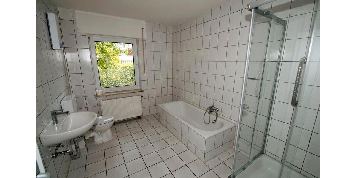 Erdgeschoßwohnung Lügde - 3 Zimmer, 88 m&sup2;, 500&euro; | Angebot:26696760