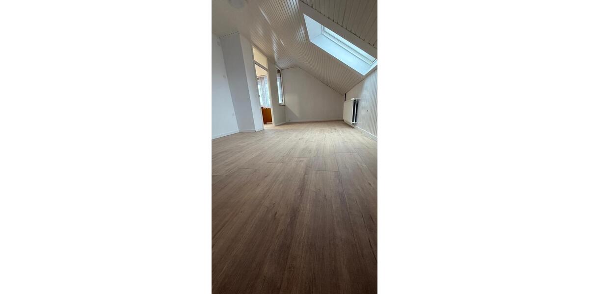 1 Zimmerwohnung in Dachgeschoss 1 zimmer