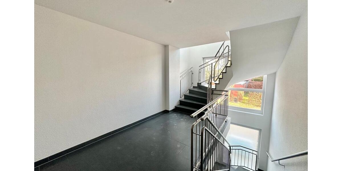 Dachgeschoßwohnung Bad Zwischenahn - 3 Zimmer, 109 m&sup2;, 1.100&euro; | Angebot:24682467