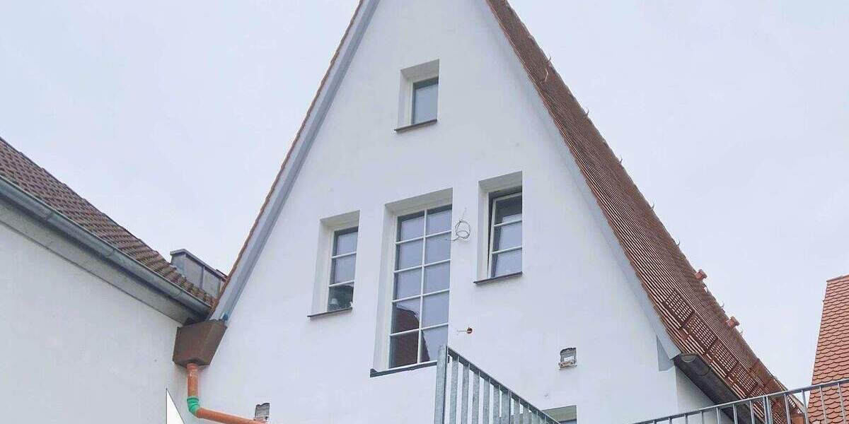 Etagenwohnung Forchheim - 3 Zimmer, 90 m&sup2;, 1.100&euro; | Angebot:25878725