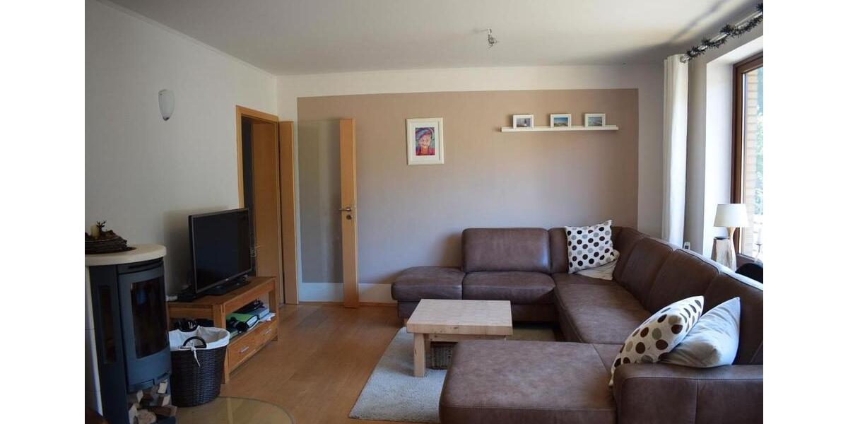 Einfamilienhaus Neu Wulmstorf - 9 Zimmer, 214 m&sup2;, 2.350&euro; | Angebot:26624370